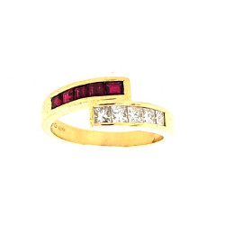 Pre Owned 18ct Ruby and Diamond ZT197